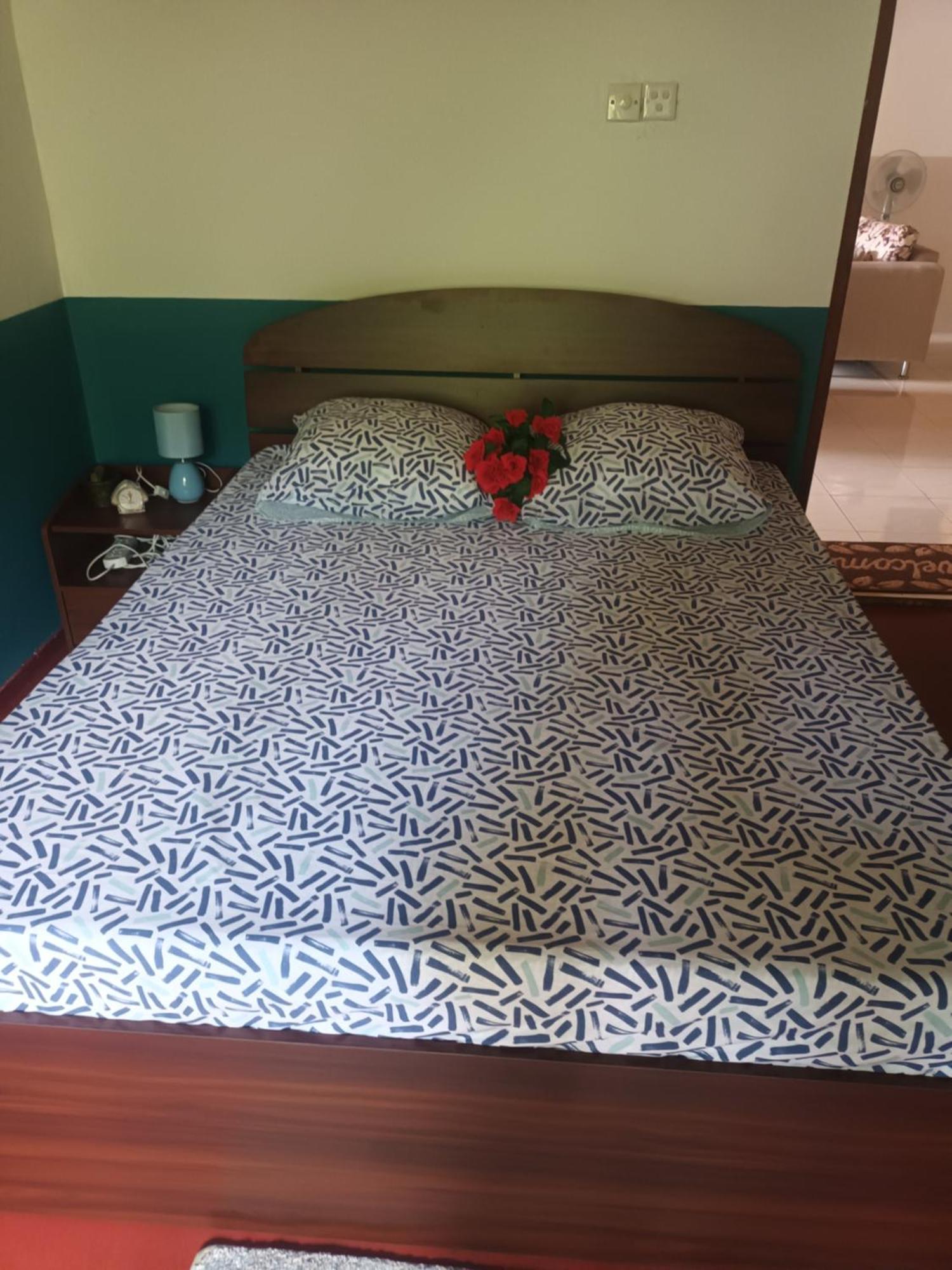 Lovely Flowers In Mount Lavinia Dehiwala-Mount Lavinia Екстериор снимка